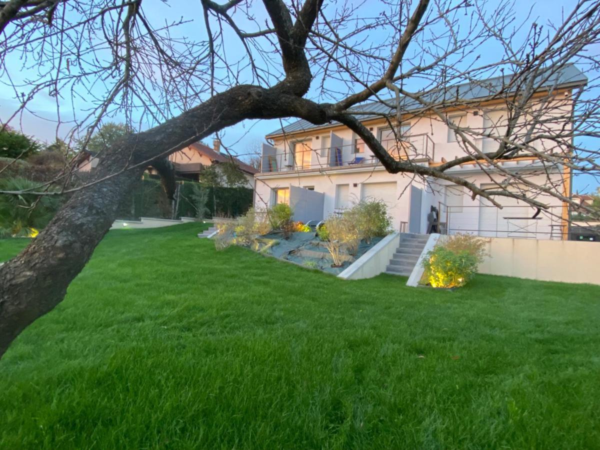 La Villa Perchee Calme, Sauna, Parking Prive Saint-Prix  ภายนอก รูปภาพ