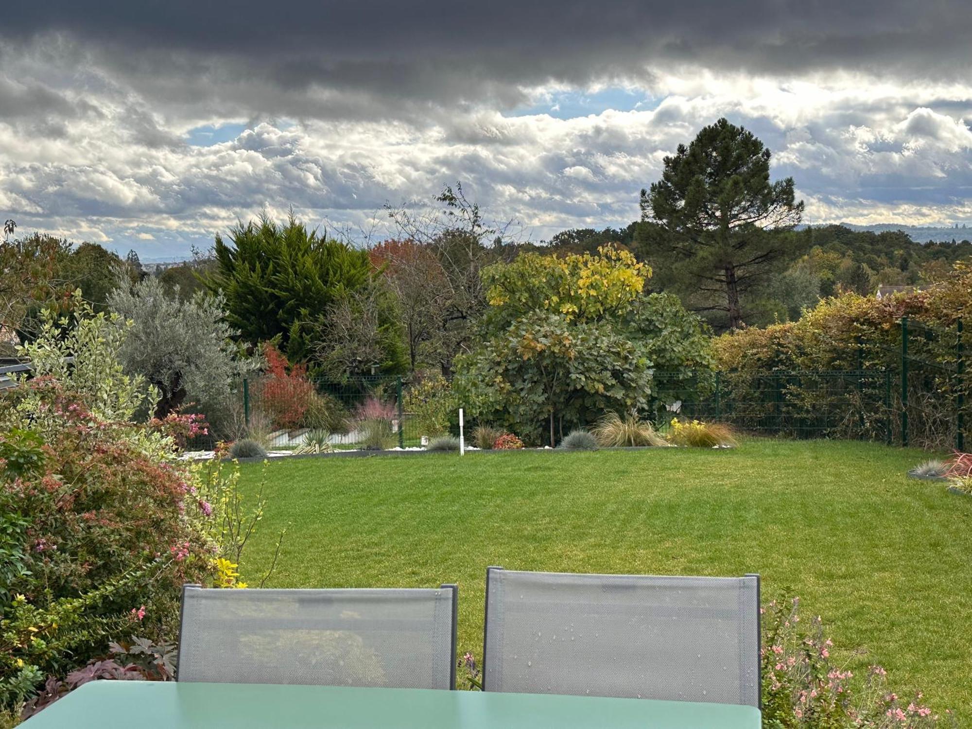 La Villa Perchee Calme, Sauna, Parking Prive Saint-Prix  ภายนอก รูปภาพ
