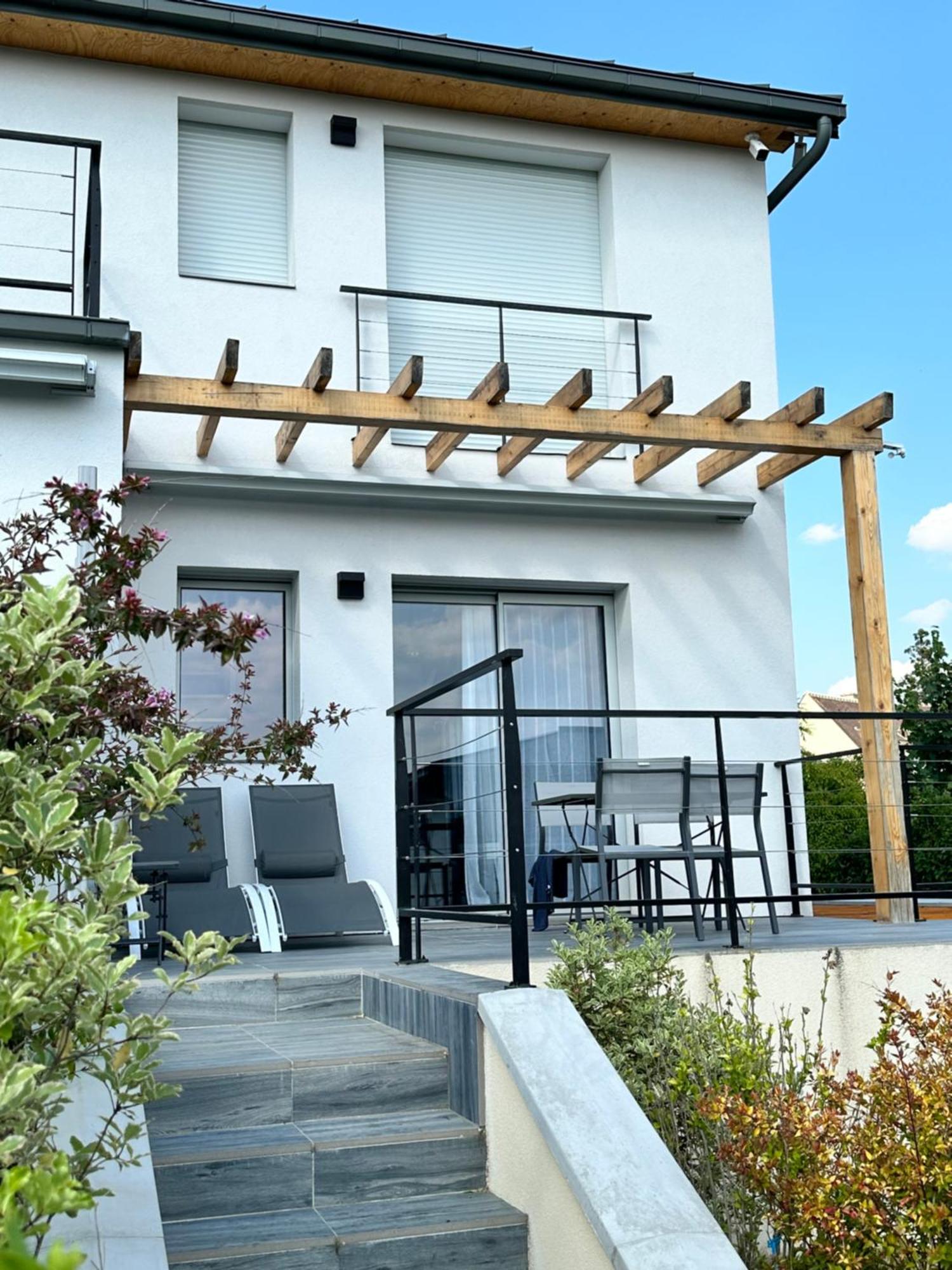 La Villa Perchee Calme, Sauna, Parking Prive Saint-Prix  ภายนอก รูปภาพ