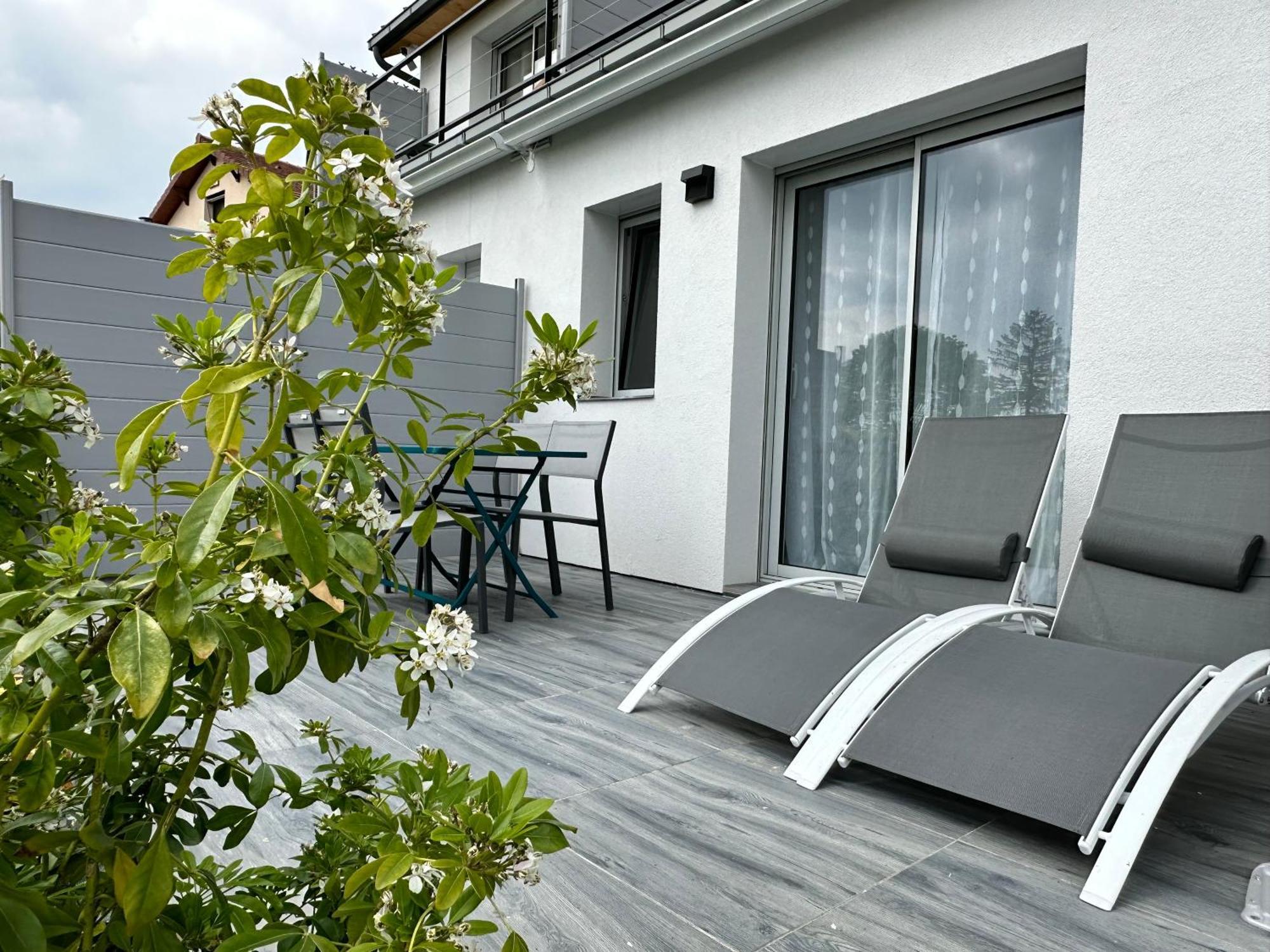 La Villa Perchee Calme, Sauna, Parking Prive Saint-Prix  ภายนอก รูปภาพ