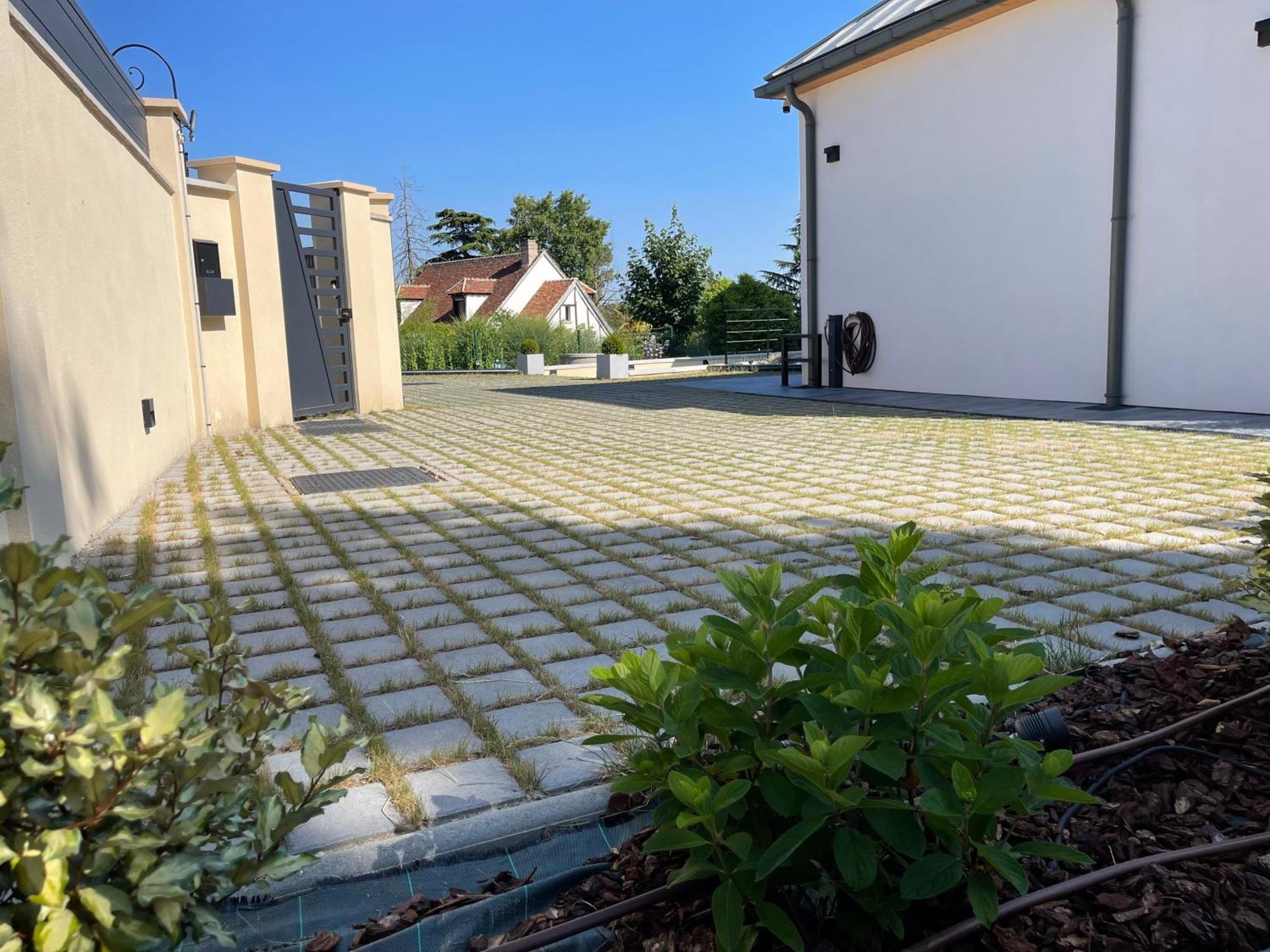 La Villa Perchee Calme, Sauna, Parking Prive Saint-Prix  ภายนอก รูปภาพ