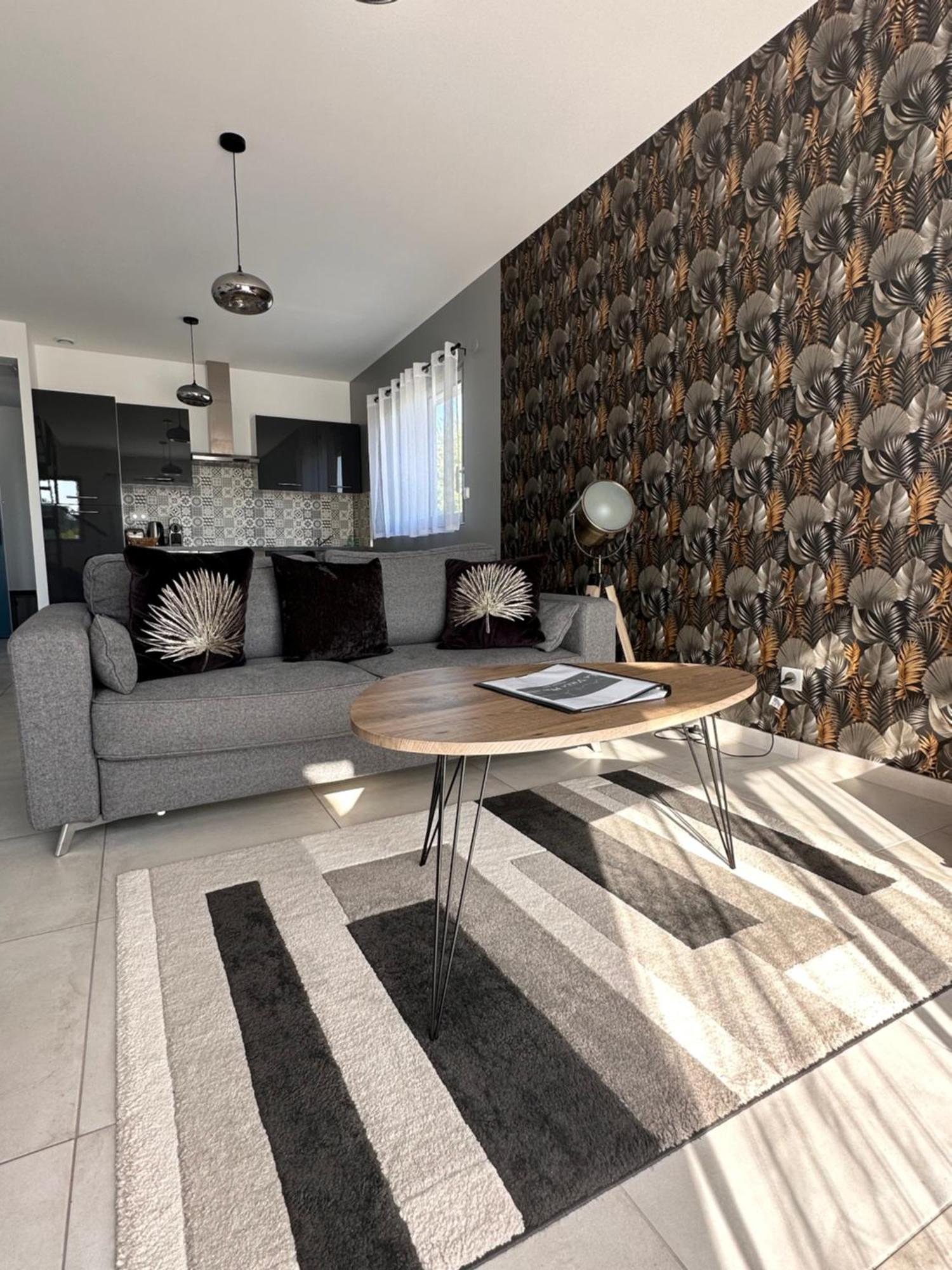 La Villa Perchee Calme, Sauna, Parking Prive Saint-Prix  ภายนอก รูปภาพ