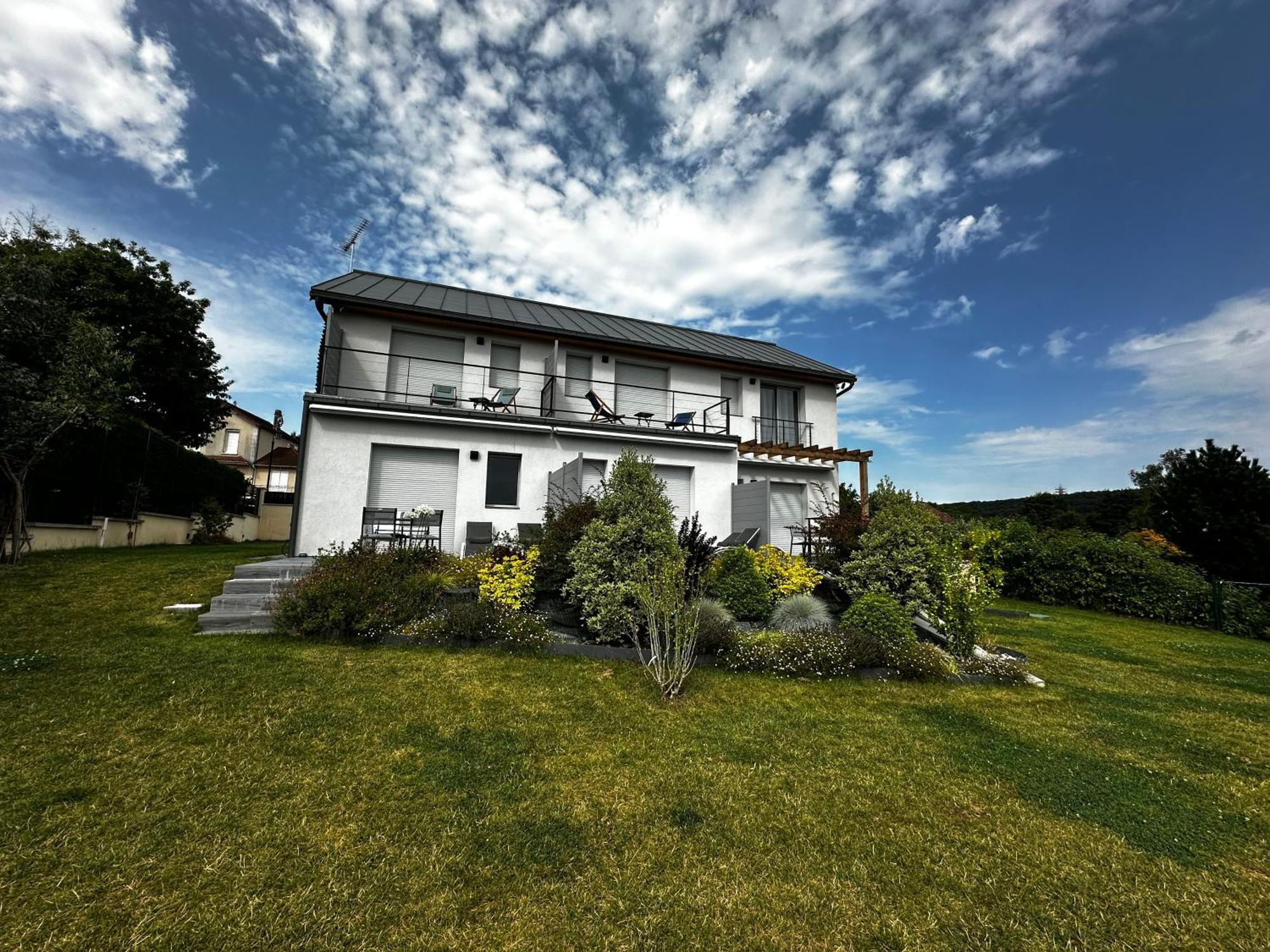 La Villa Perchee Calme, Sauna, Parking Prive Saint-Prix  ภายนอก รูปภาพ