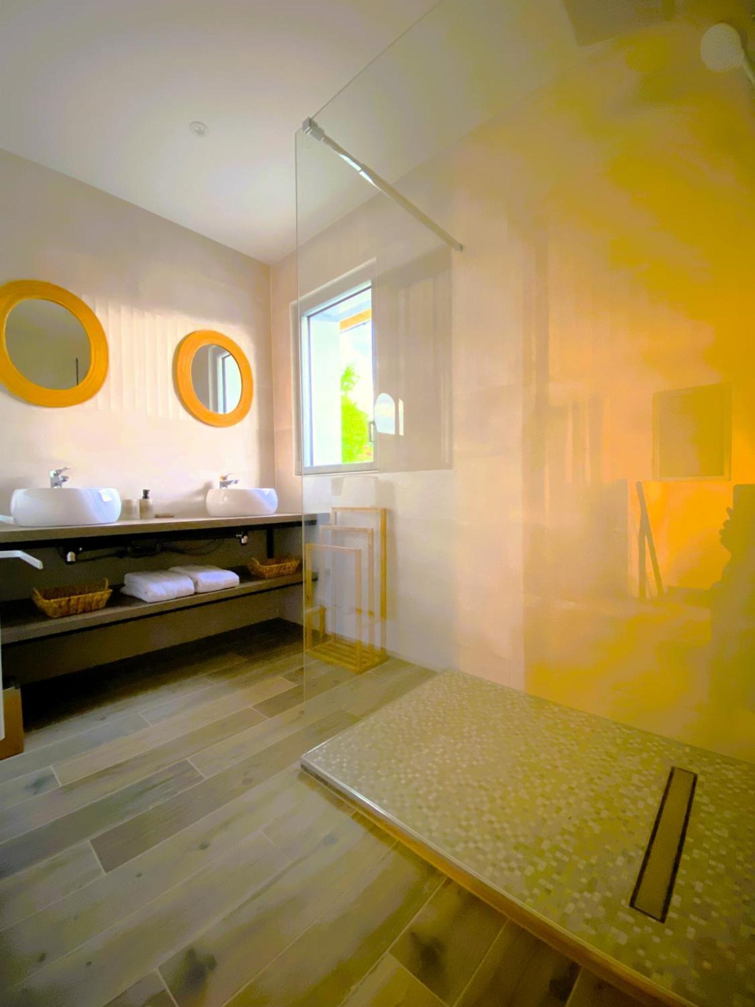 La Villa Perchee Calme, Sauna, Parking Prive Saint-Prix  ภายนอก รูปภาพ