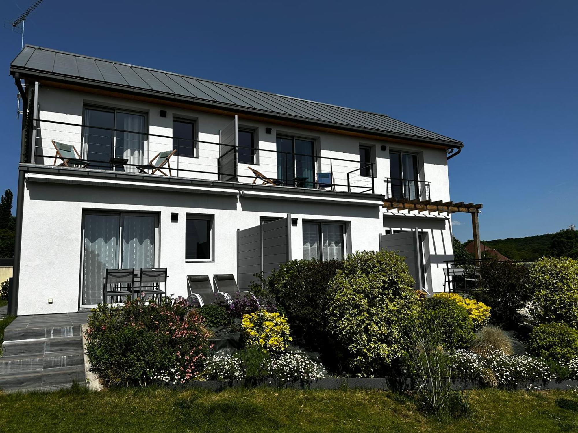 La Villa Perchee Calme, Sauna, Parking Prive Saint-Prix  ภายนอก รูปภาพ
